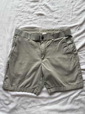 Mens Fabletics Lightweight Casual Shorts in Khaki Sz. 32